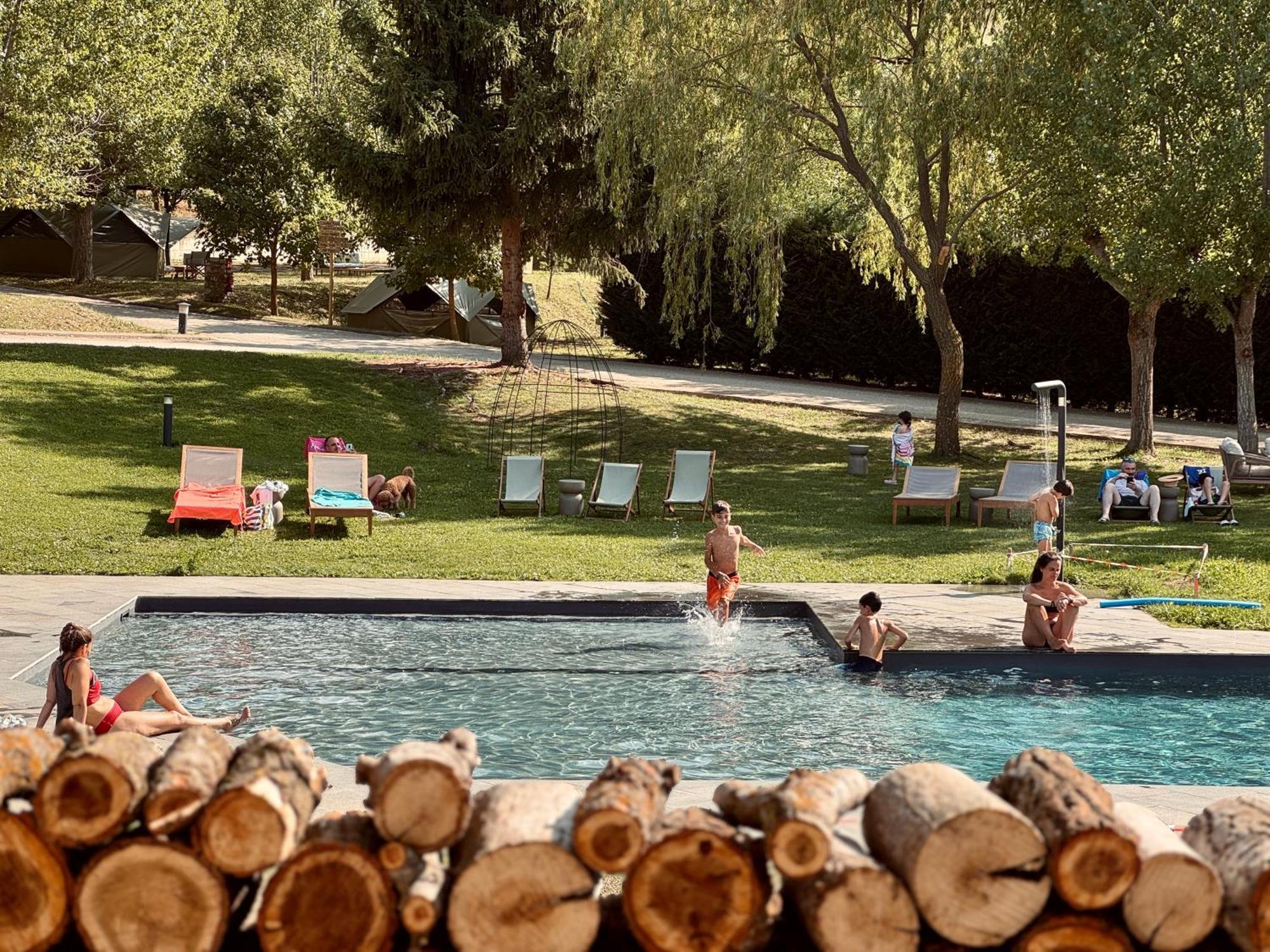 מלון Caixans Basecamps Cerdanya מראה חיצוני תמונה